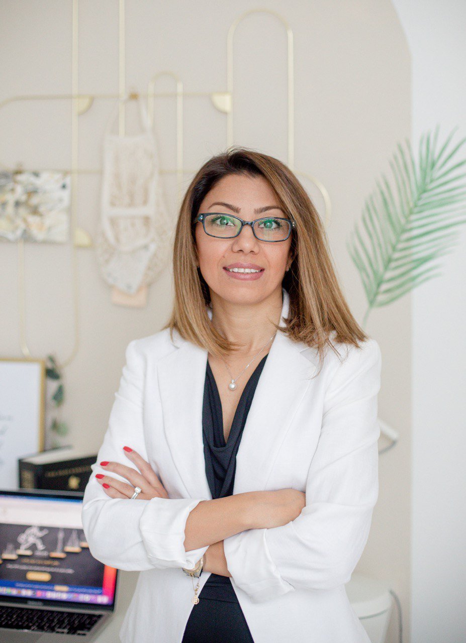 Elham Sehat, Regulated Canadian Immigration Consultant and VisaLine immigration advisor